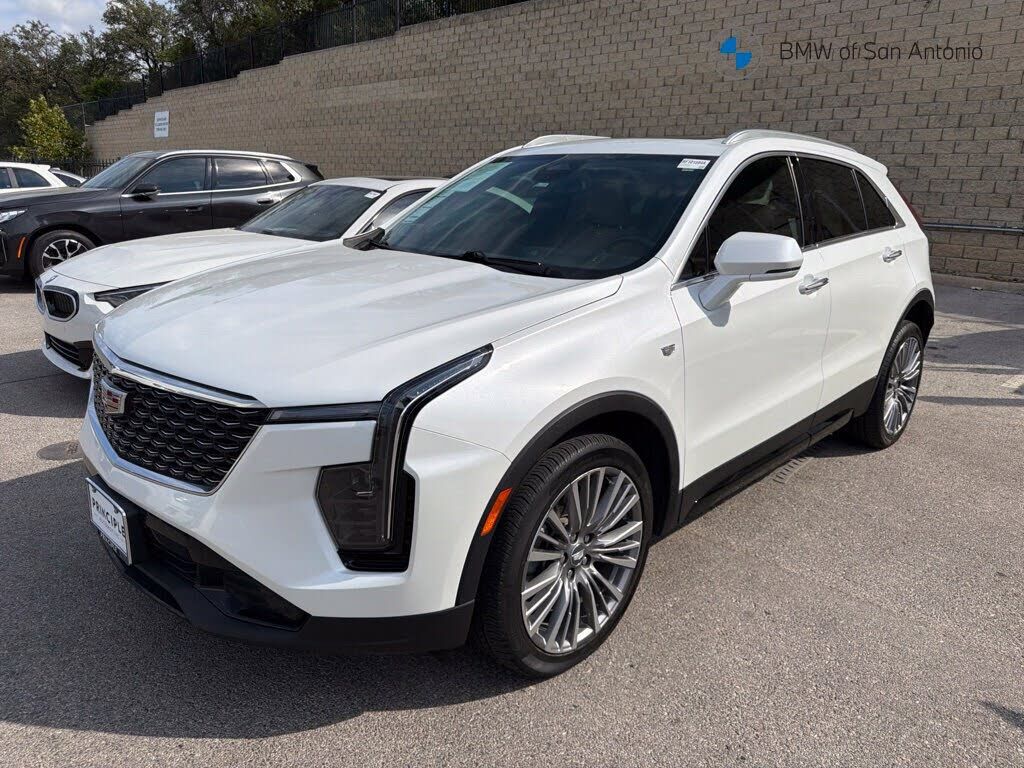 2024 CADILLAC XT4