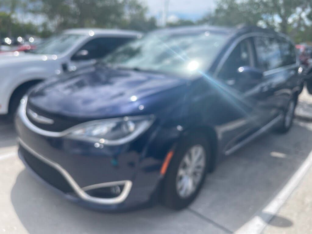 2017 CHRYSLER Pacifica