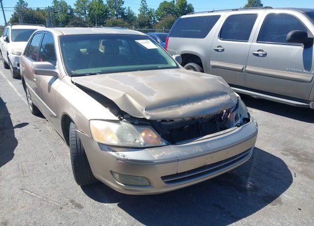 2001 TOYOTA Avalon