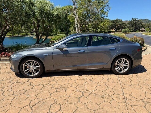 2013 TESLA Model S