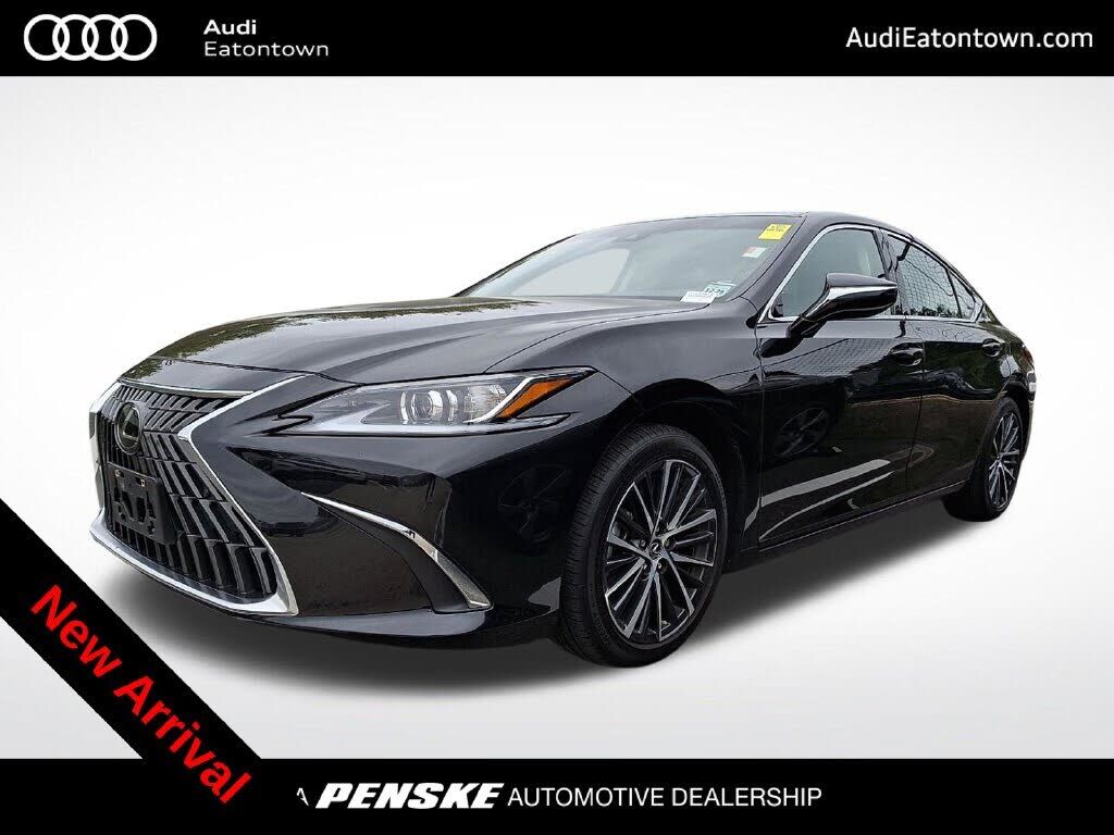 2025 LEXUS ES