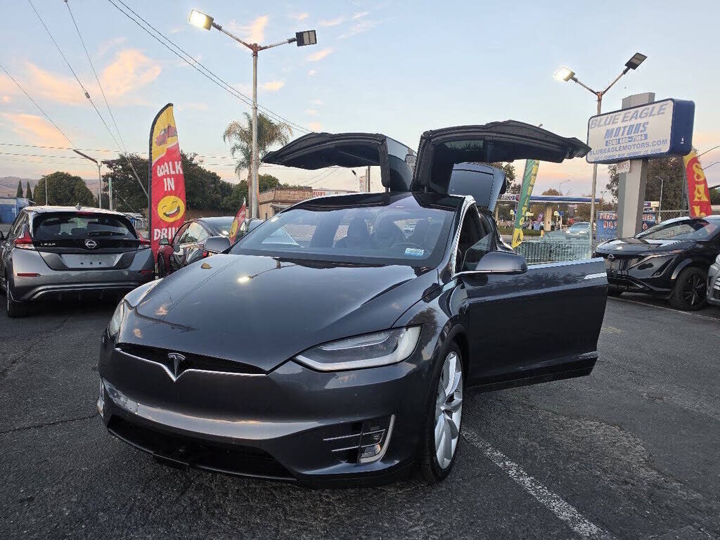 2016 TESLA Model X