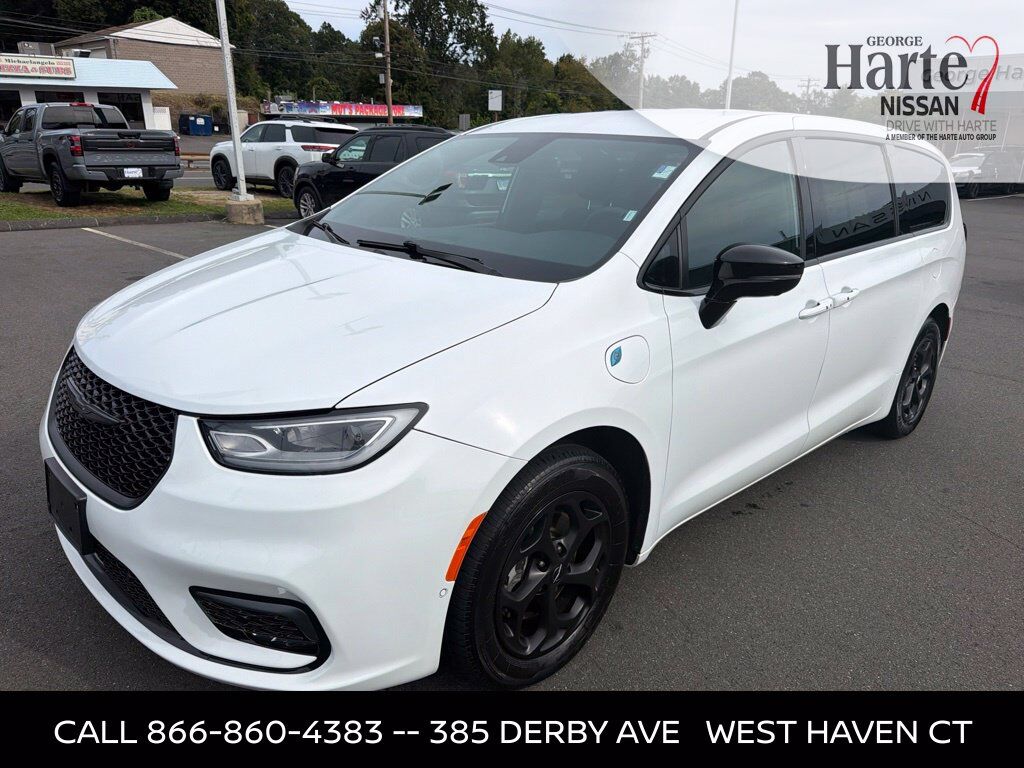 2024 CHRYSLER Pacifica