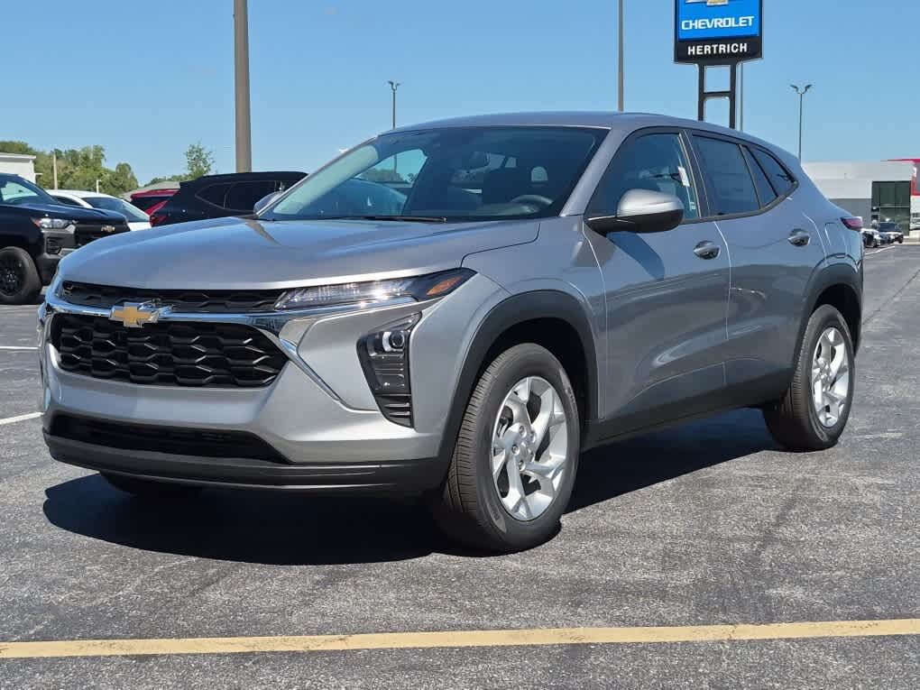 2026 CHEVROLET Trax