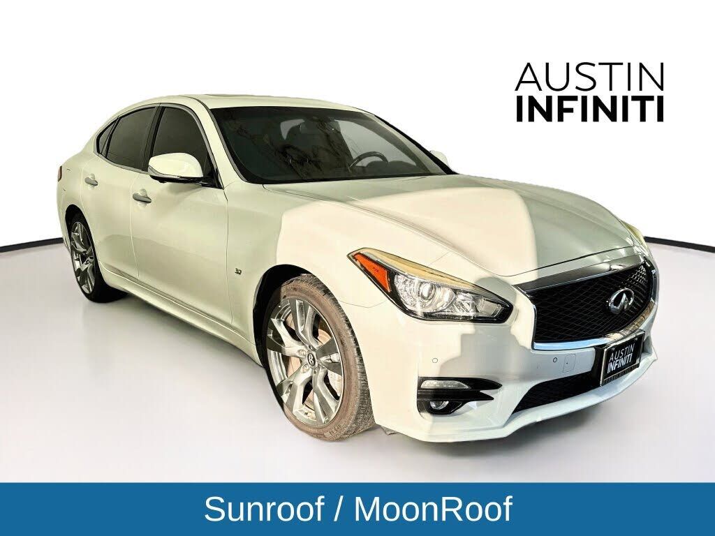 2015 INFINITI Q70