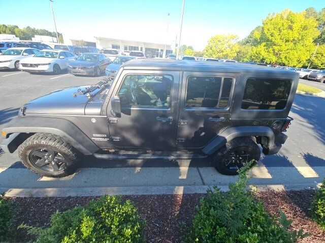 2017 JEEP Wrangler