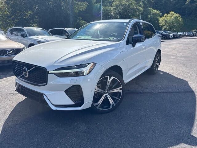 2023 VOLVO XC60