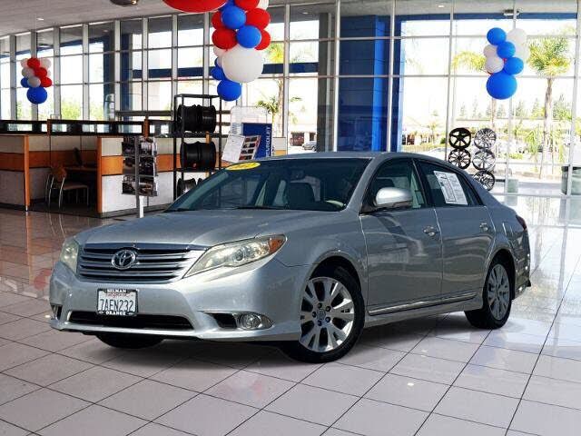 2012 TOYOTA Avalon
