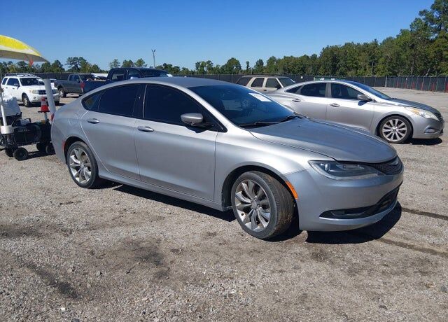 2015 CHRYSLER 200