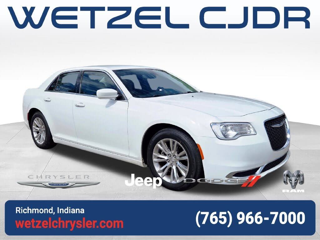 2017 CHRYSLER 300