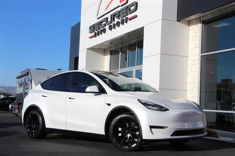 2021 TESLA Model Y