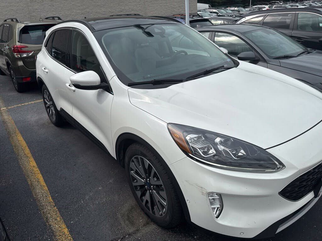2020 FORD Escape