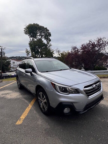 2019 SUBARU Outback