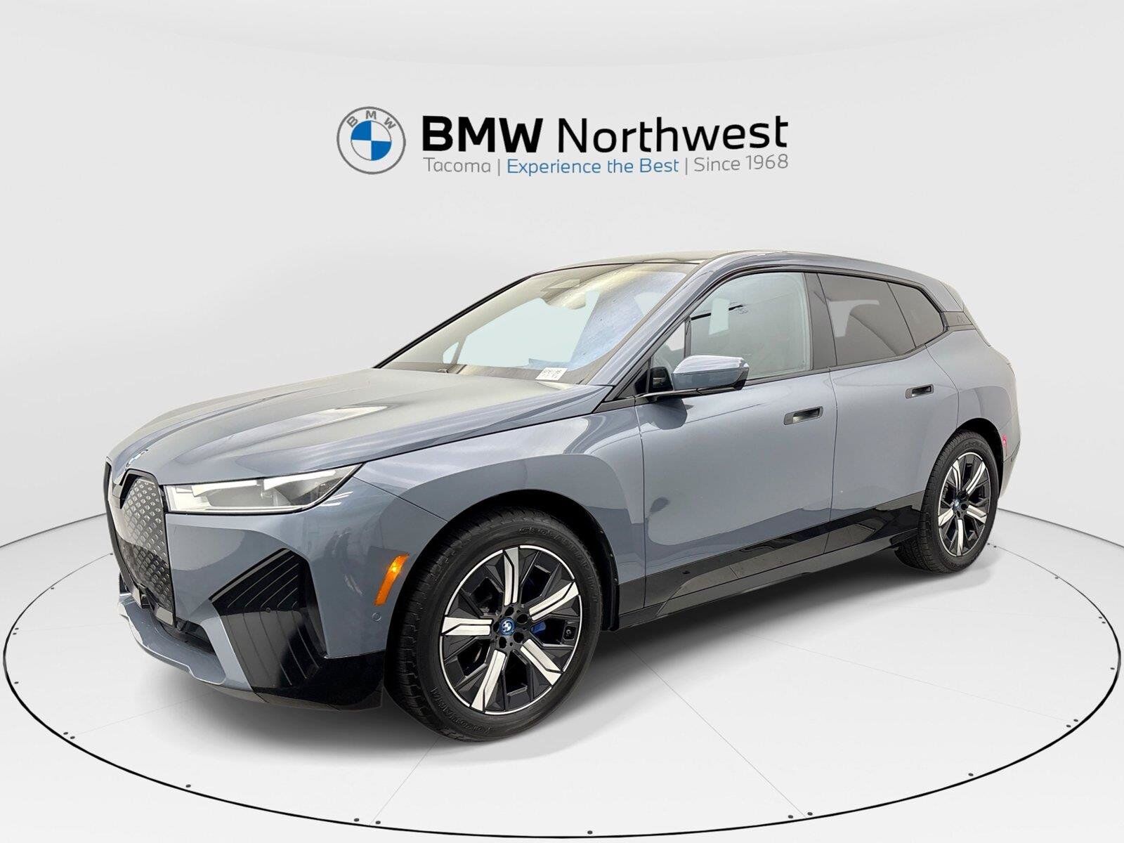 2023 BMW ix