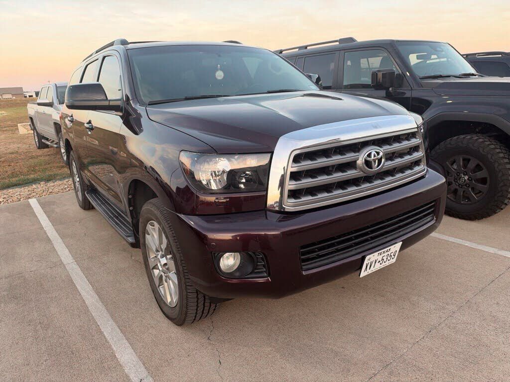 2014 TOYOTA Sequoia