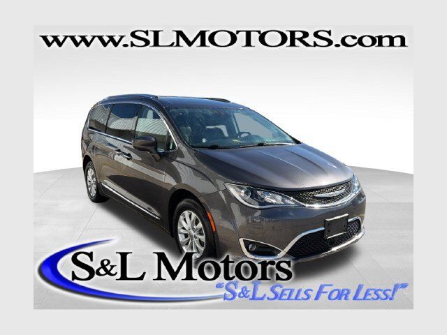 2019 CHRYSLER Pacifica