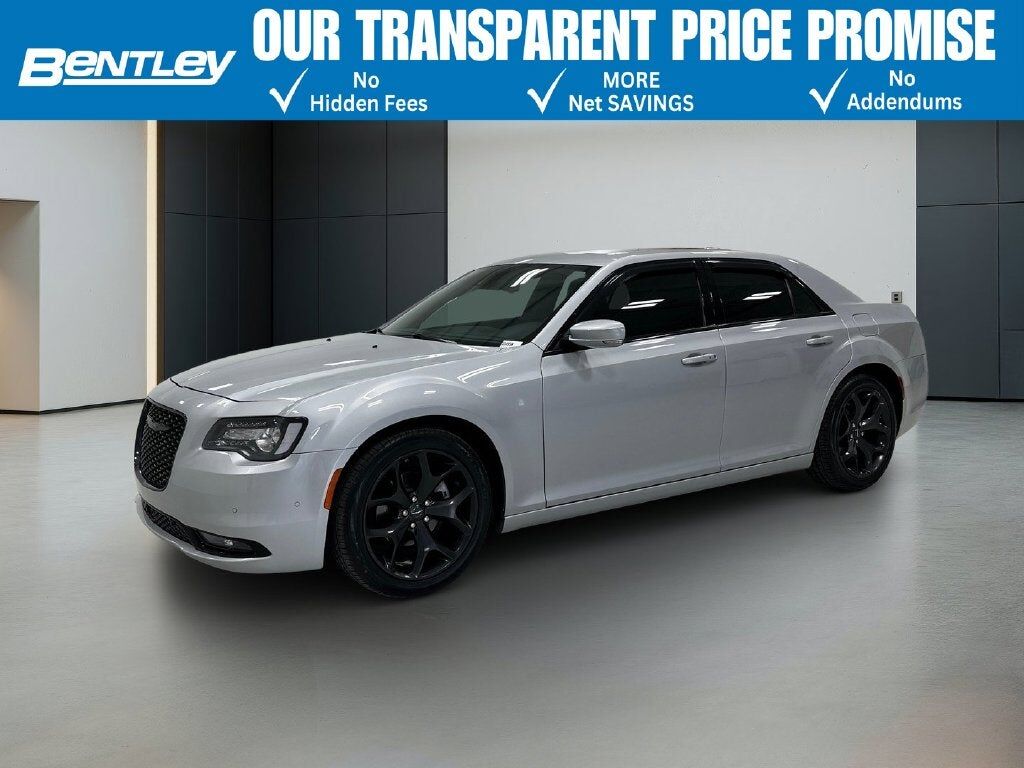 2022 CHRYSLER 300