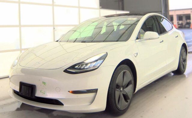 2018 TESLA Model 3