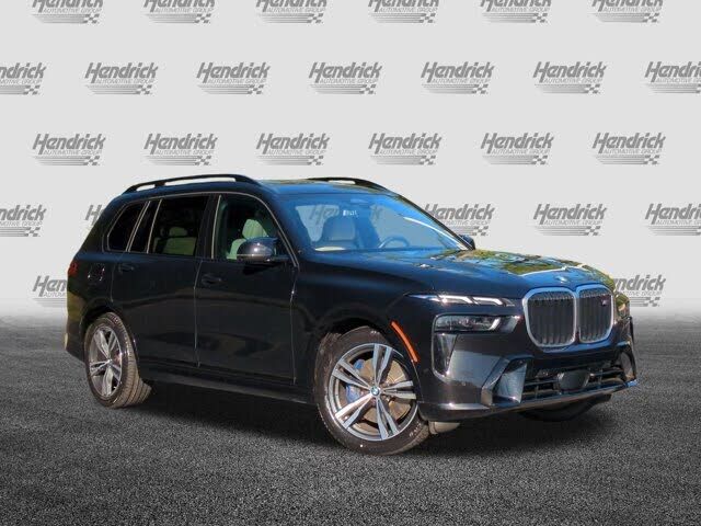 2025 BMW X7