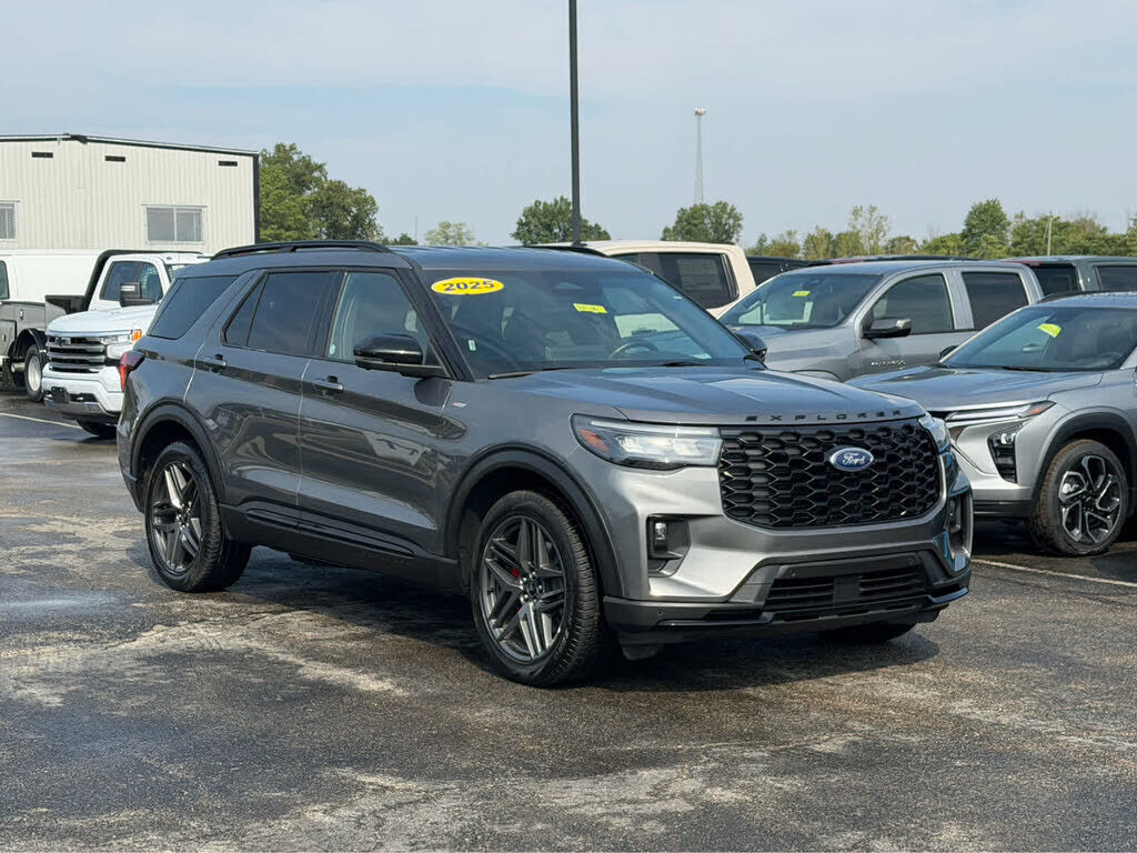 2025 FORD Explorer