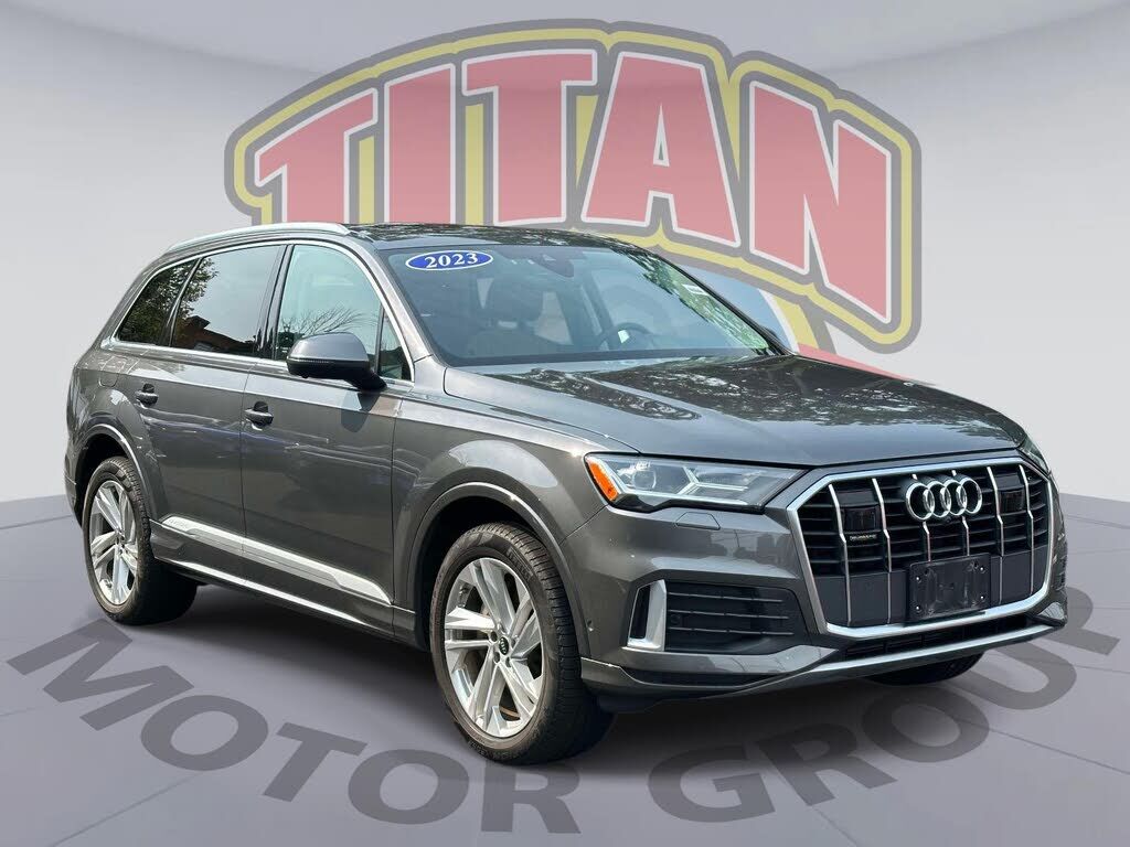 2023 AUDI Q7