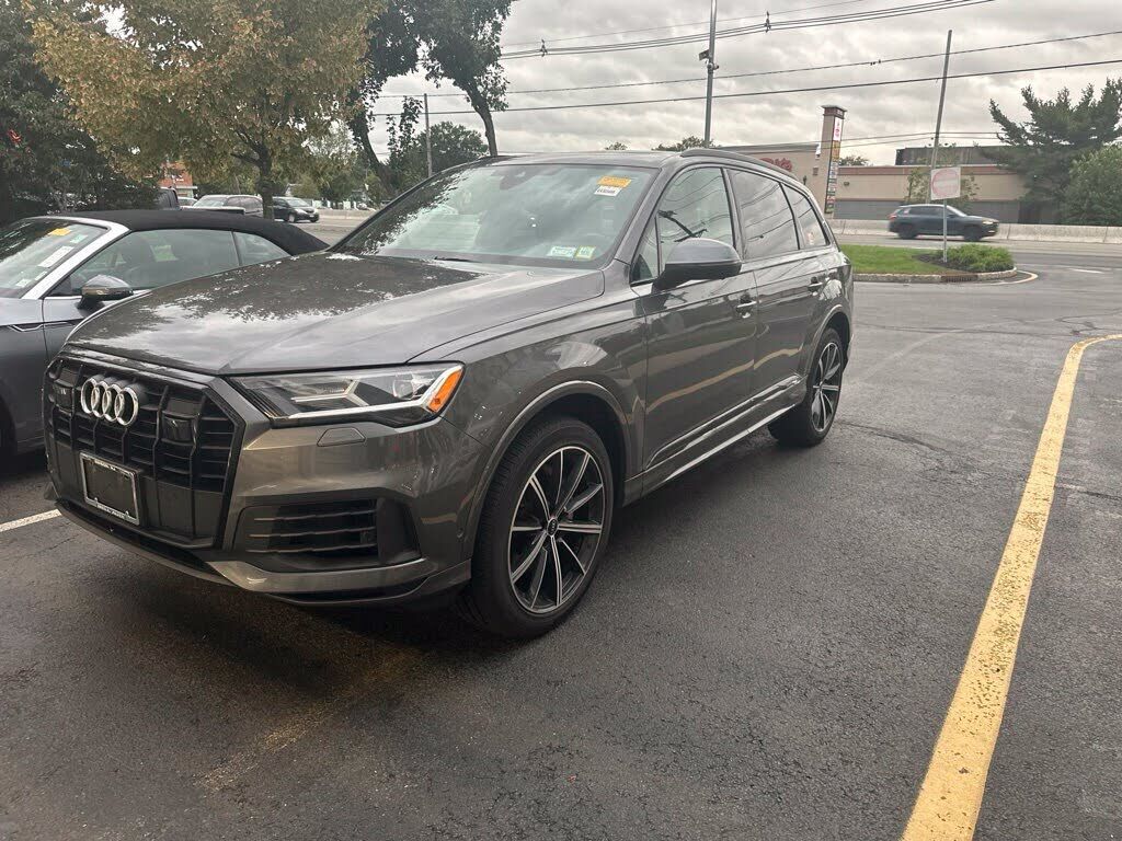 2023 AUDI Q7