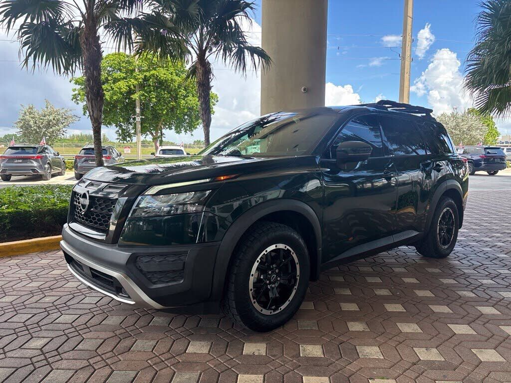 2024 NISSAN Pathfinder