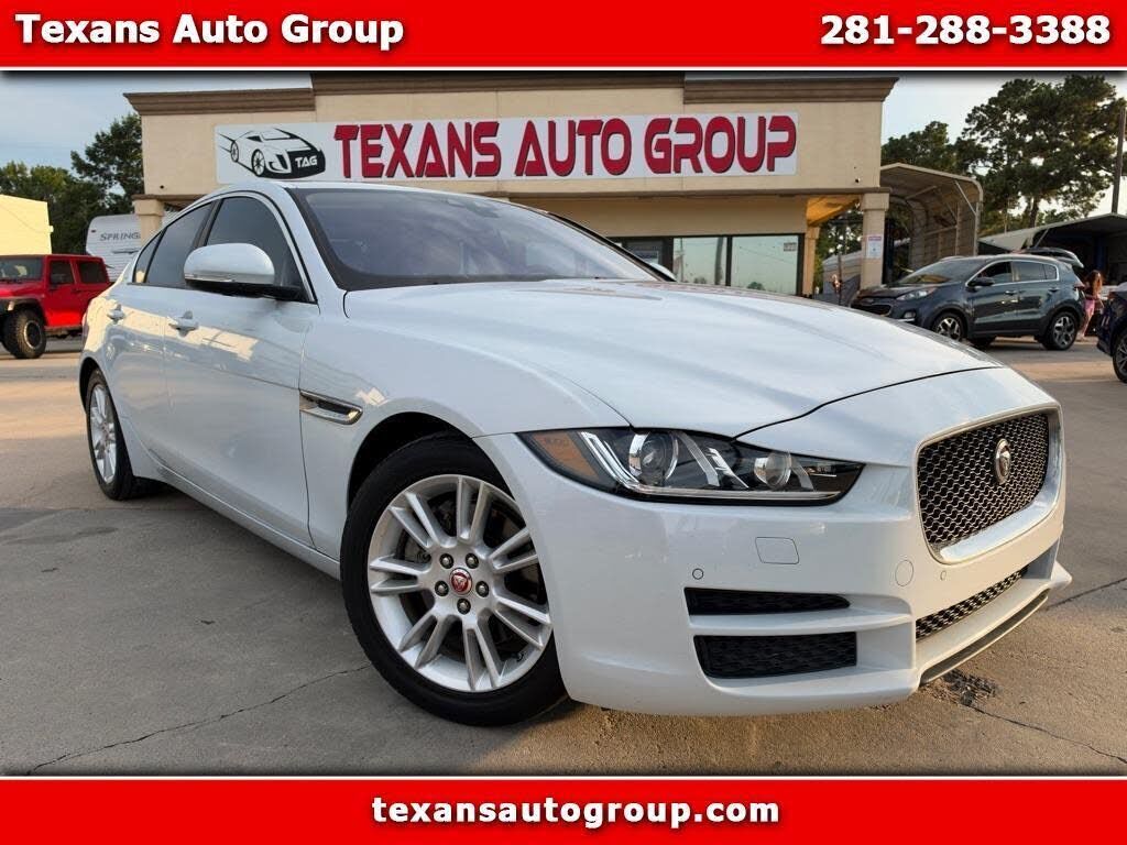 2017 JAGUAR XE