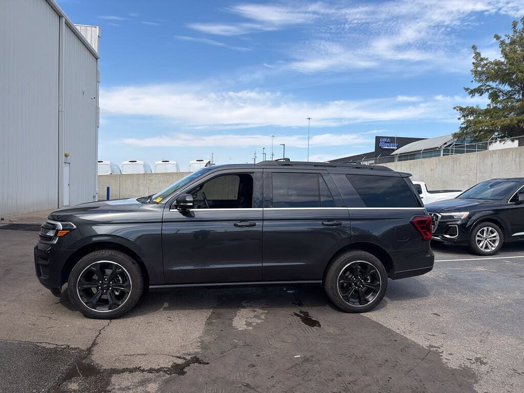 2024 FORD Expedition