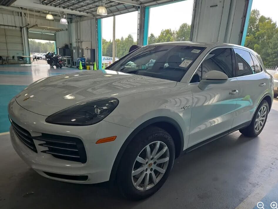 2019 PORSCHE Cayenne