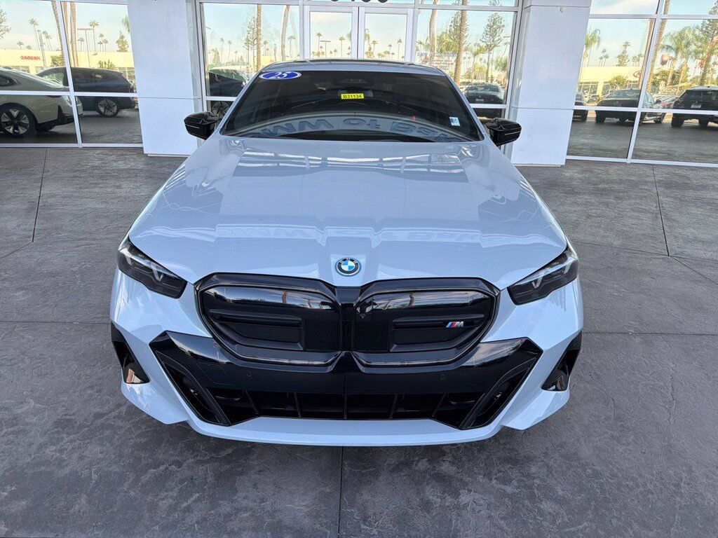 2025 BMW i5