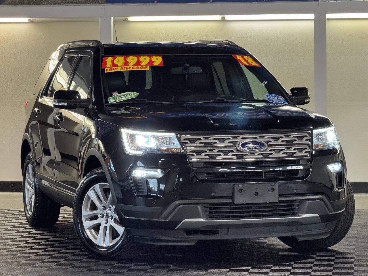 2018 FORD Explorer