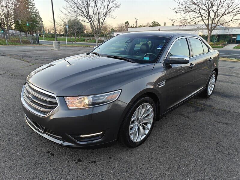 2019 FORD Taurus