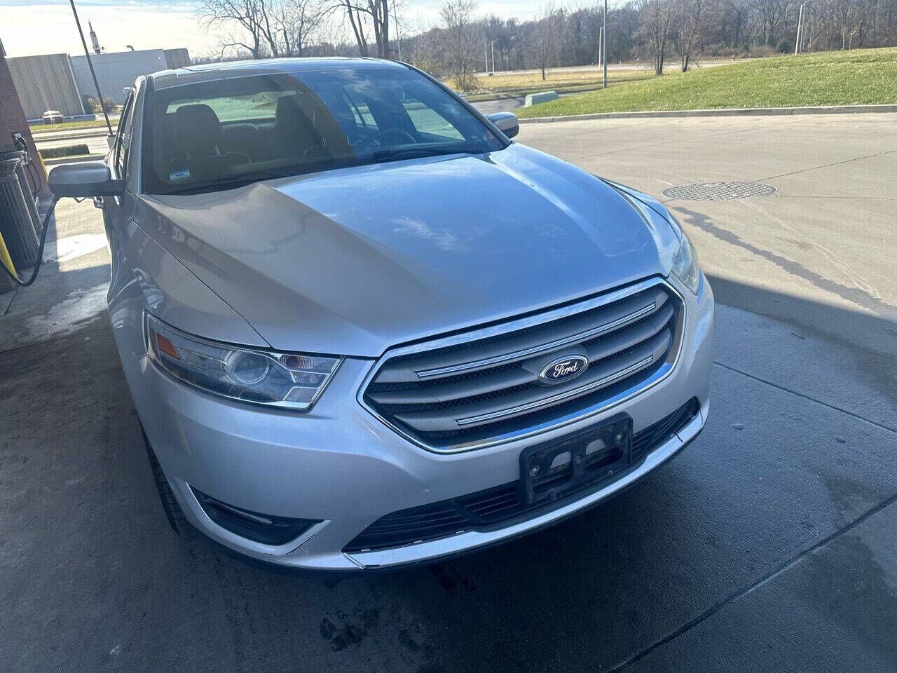 2013 FORD Taurus