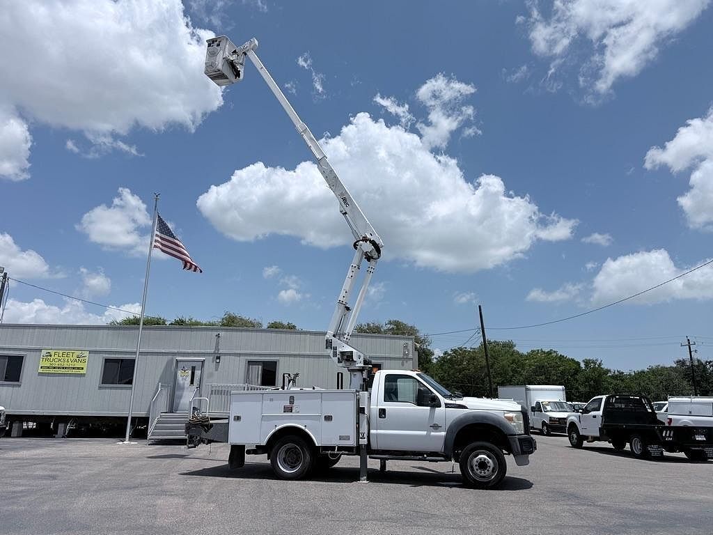 2012 FORD F-550
