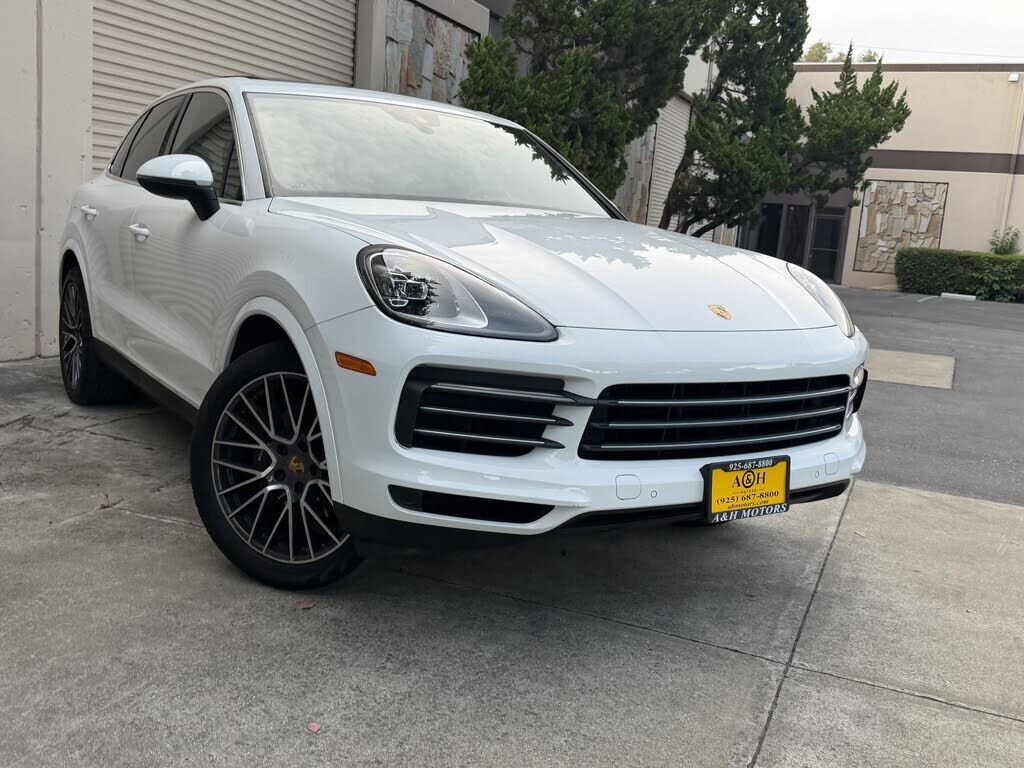 2019 PORSCHE Cayenne