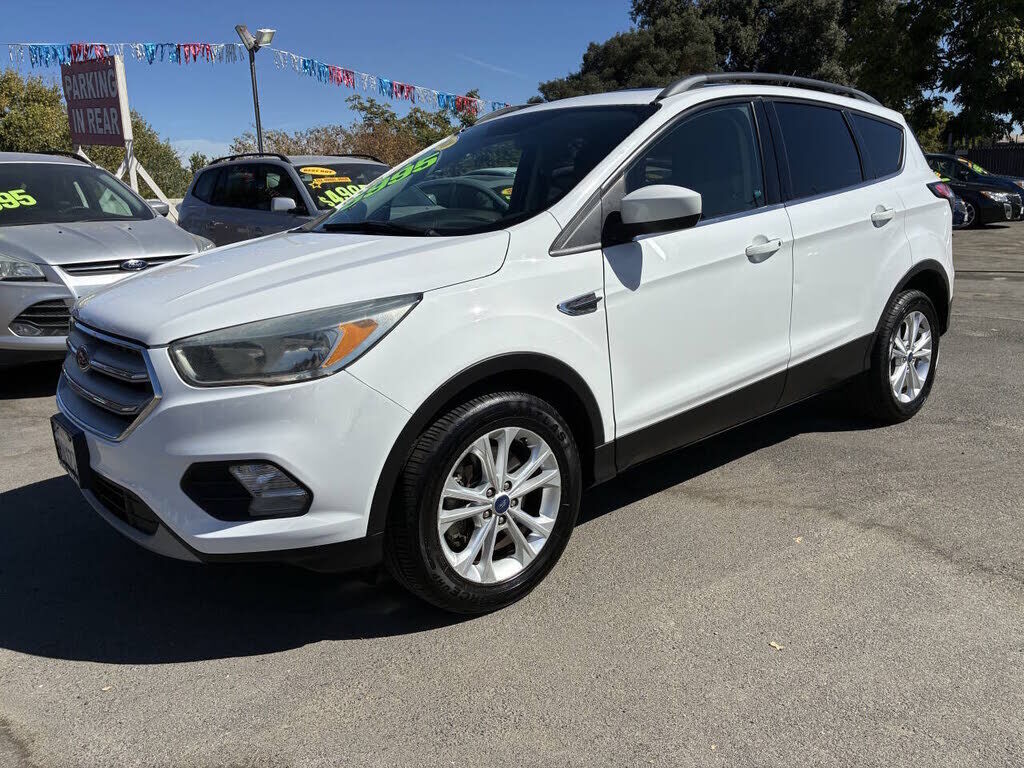 2018 FORD Escape