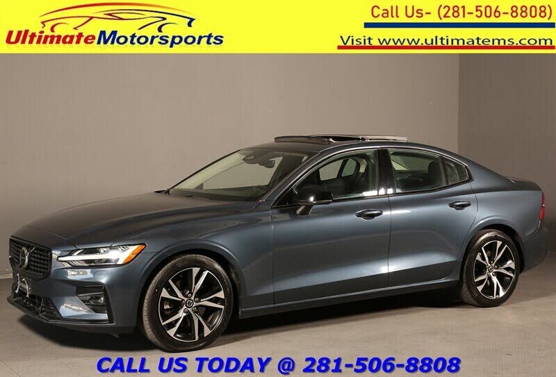 2025 VOLVO S60