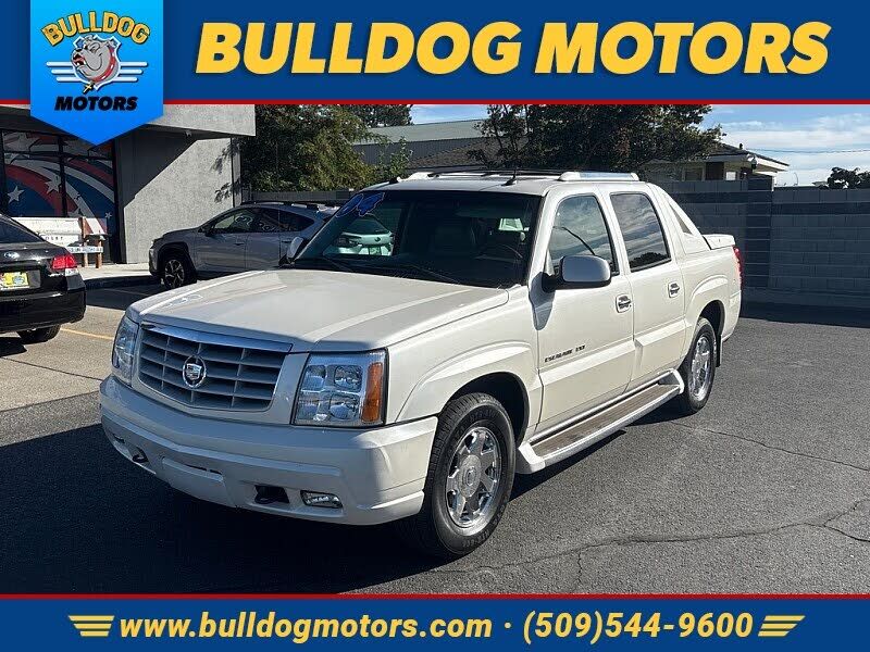 2004 CADILLAC Escalade