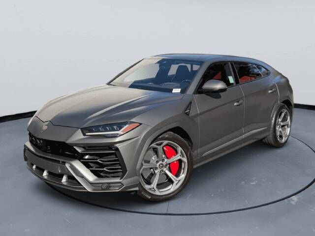 2022 LAMBORGHINI URUS
