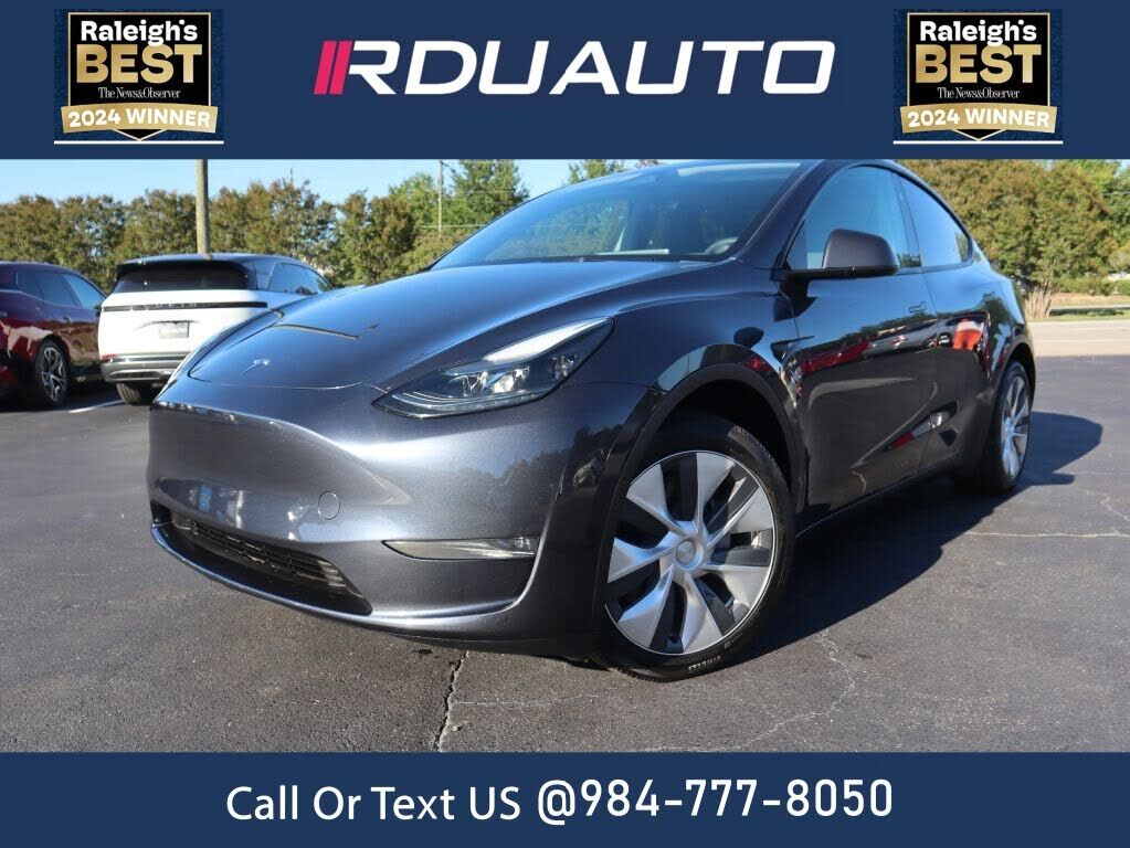 2024 TESLA Model Y