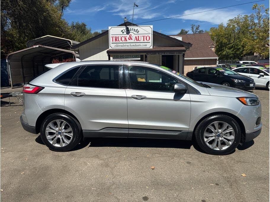 2019 FORD Edge