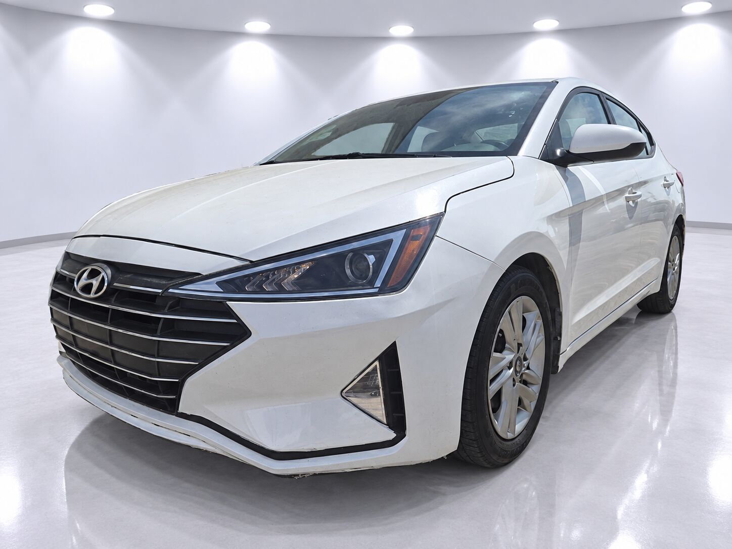2019 HYUNDAI Elantra