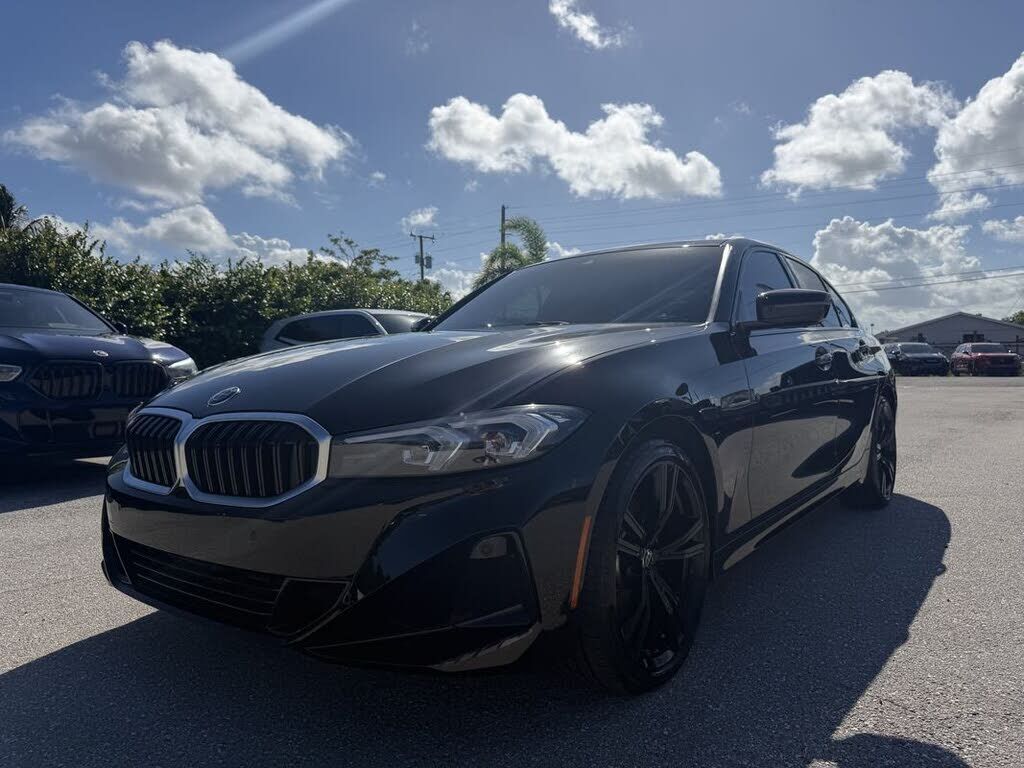 2023 BMW 330i