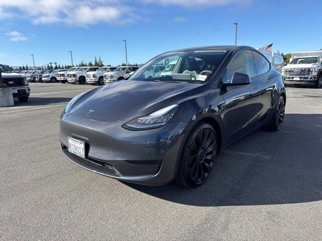 2021 TESLA Model Y