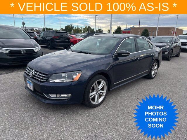 2012 VOLKSWAGEN Passat