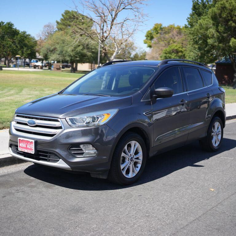 2018 FORD Escape