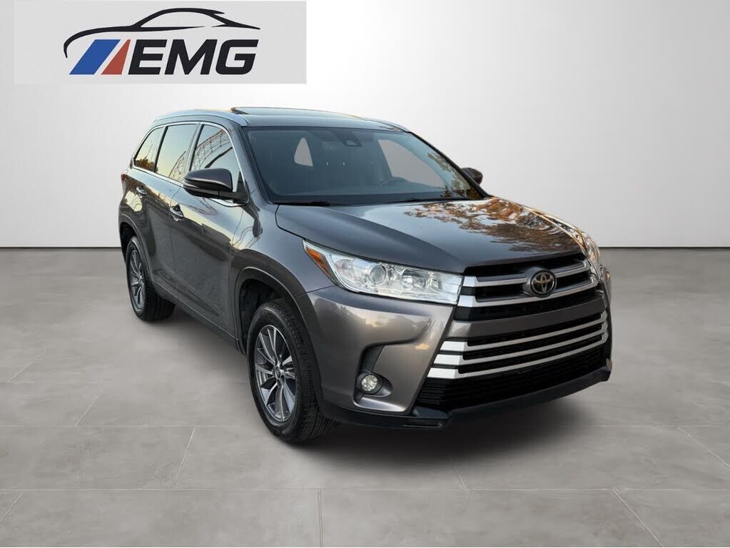 2019 TOYOTA Highlander