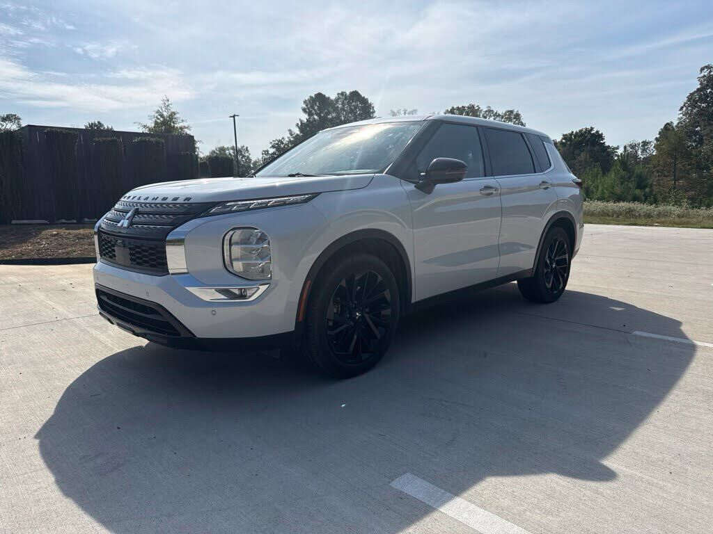 2024 MITSUBISHI Outlander