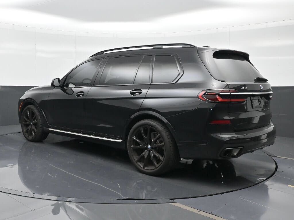 2023 BMW X7